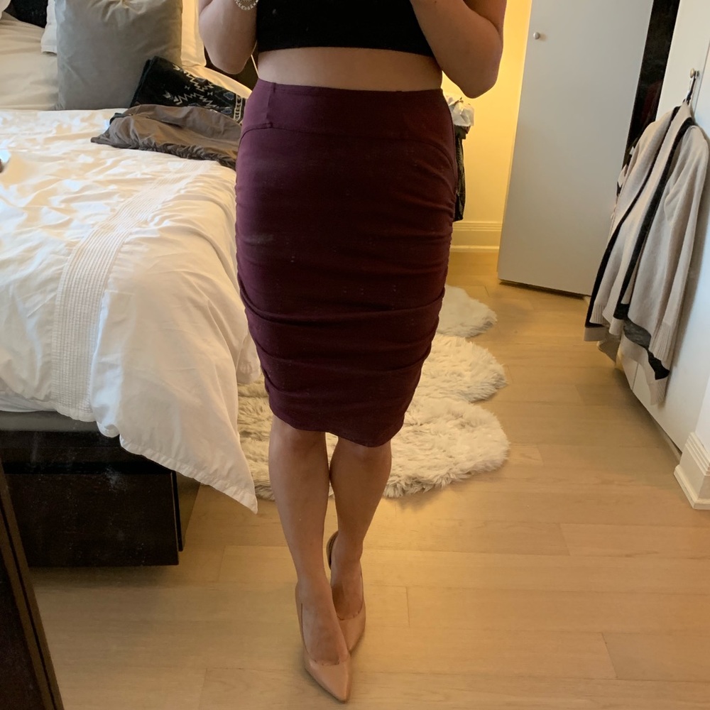 NWT David Lerner XS ruched skirt in wine